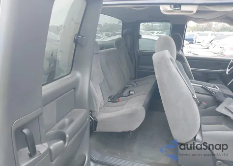 2005 Chevrolet Silverado 1500 Ls z USA, uszkodzony, nr VIN 2GCEC19TX51198985